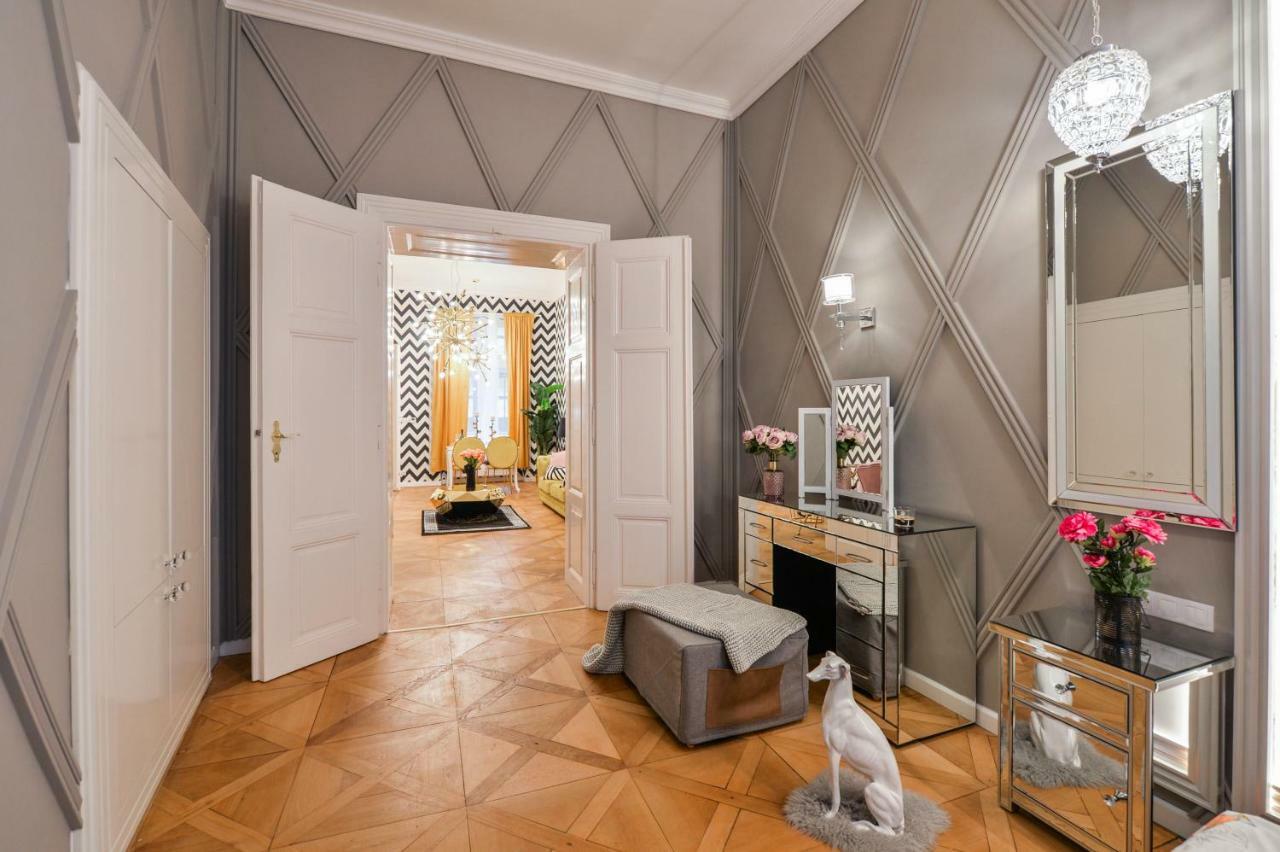Dali Wenceslas Square Apartment Prague Extérieur photo